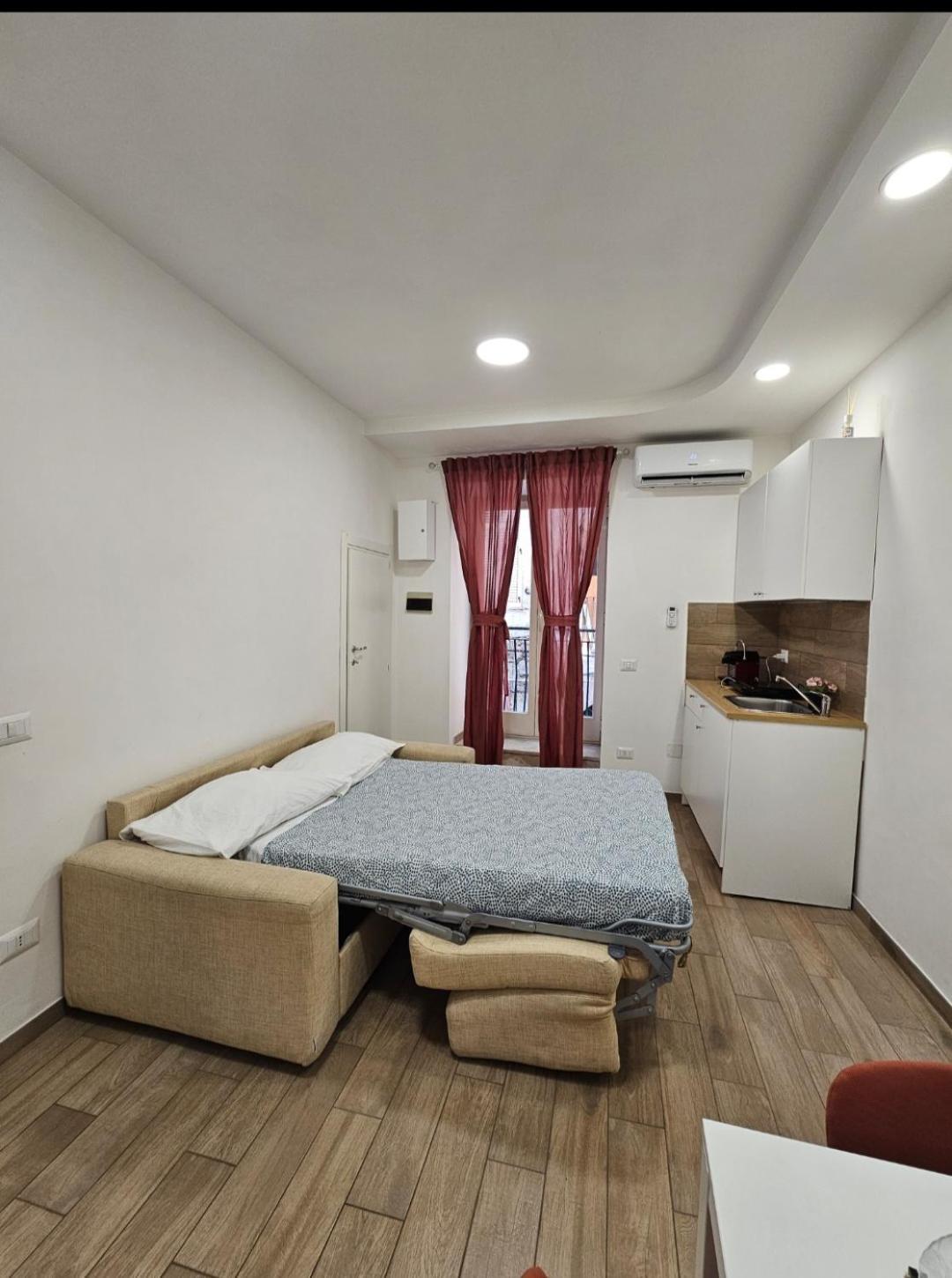 Donna Giulietta * Napoli